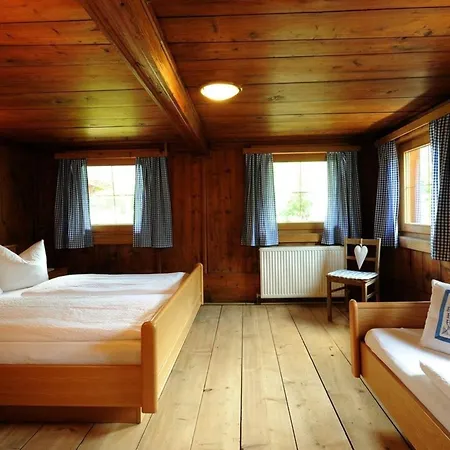 Kreuzlauhof 슈벤다우